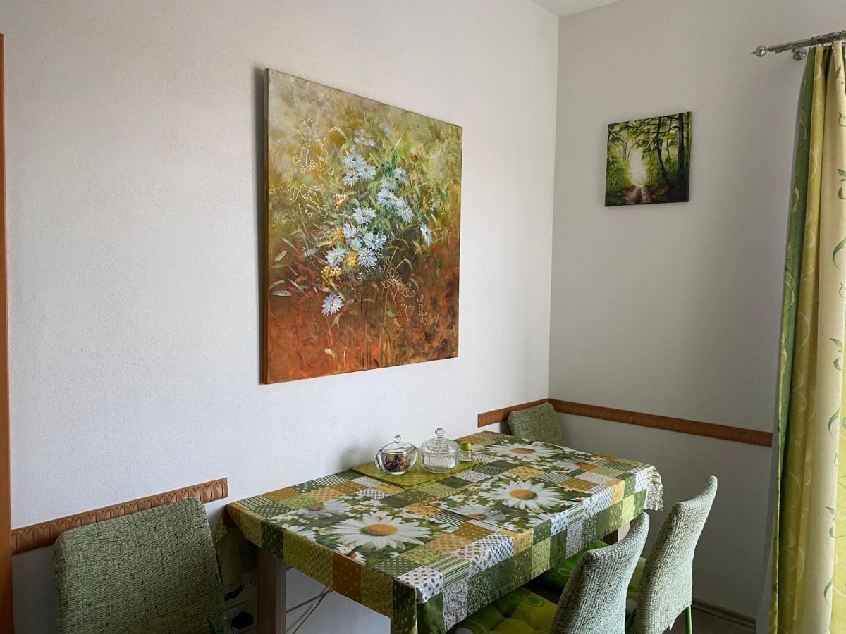Apartman Na Lukach - Kopretina Тршебонь Экстерьер фото